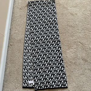 Michael Kors Reversible Scarf